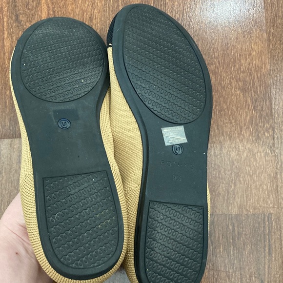 Rothy's Beige and Black Flats with Blue Trim Sz 9.5 - Picture 6 of 8